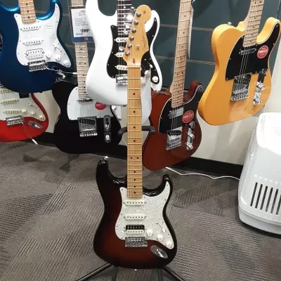 American Standard Stratocaster HSS Shawbucker 3-Tone Sunburst, Maple